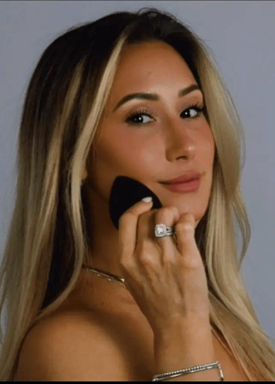 Lindsay Scarfone, Makeup Artist